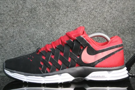 NIKE LUNAR FINGERTRAP TR MENS TRAINING SHOE