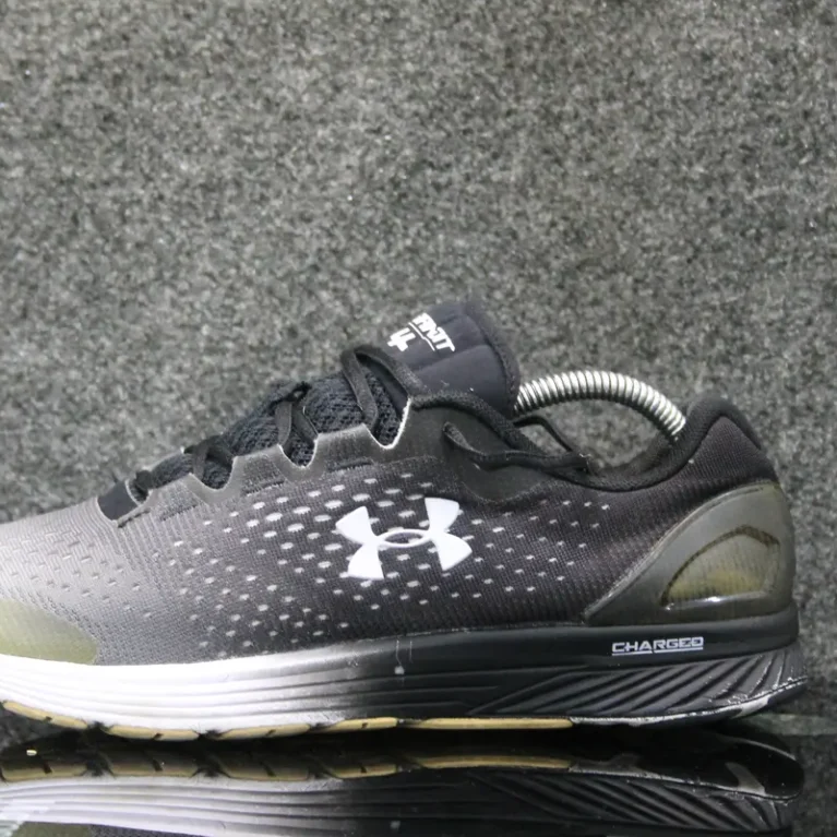 `UNDER ARMOUR CHARGED BANDIT 4