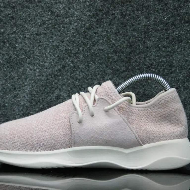 VESSI EVERYDAY MOVE WATER PROOF