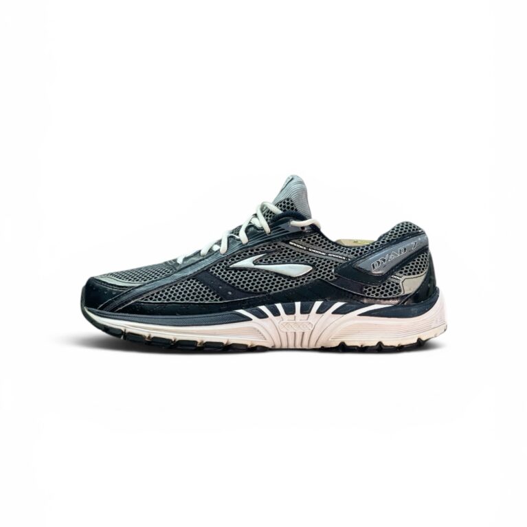 Brooks Dyad 7
